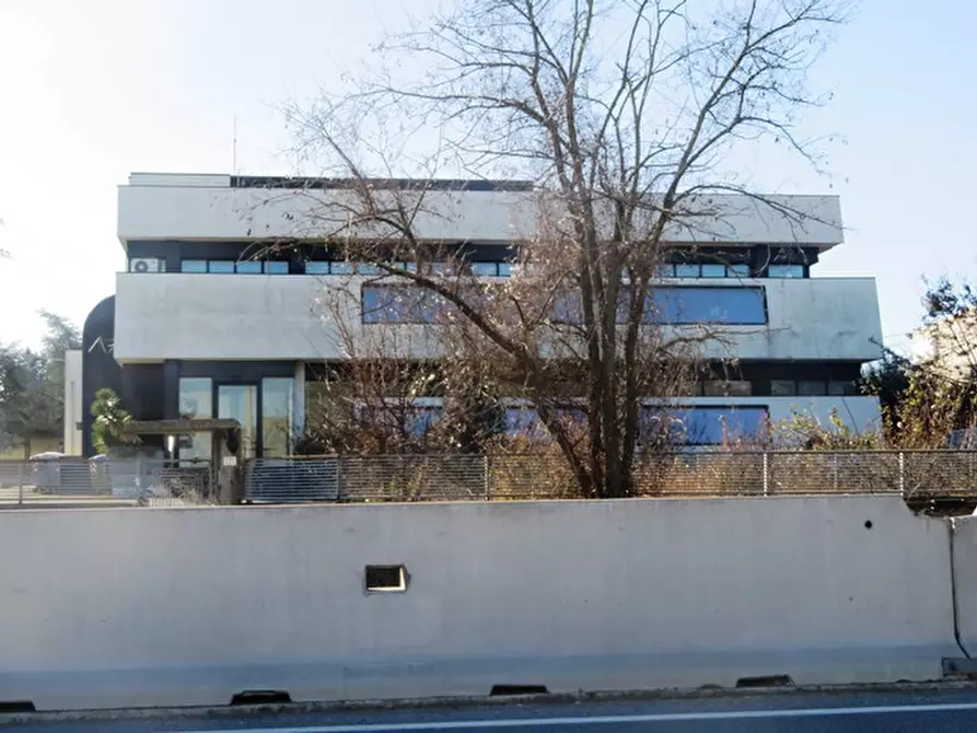 negozio in vendita a Coriano in zona Cerasolo