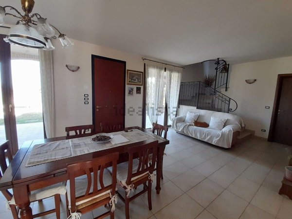 casa indipendente in vendita a Coriano in zona Sant'Andrea in Besanigo