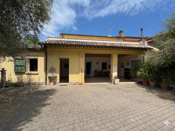 casa indipendente in vendita a Coriano in zona Ospedaletto