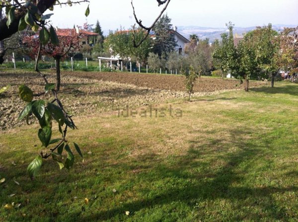 terreno edificabile in vendita a Coriano in zona Cerasolo