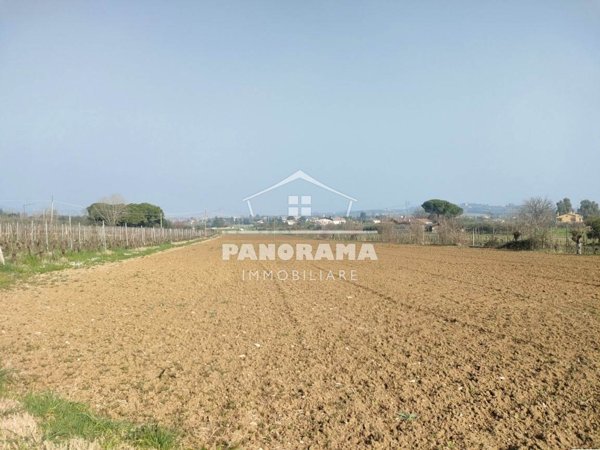 terreno in vendita a Coriano in zona Ospedaletto