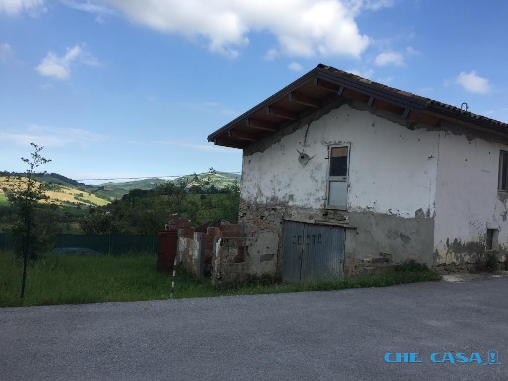 casa indipendente in vendita a Gemmano