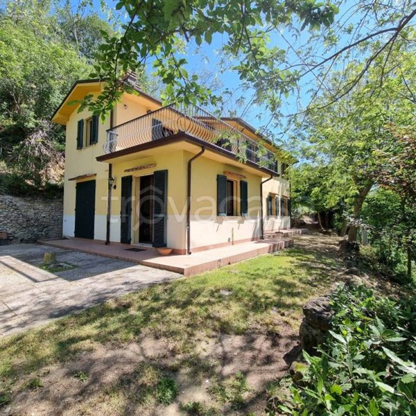 casa indipendente in vendita a Gemmano in zona Villa.