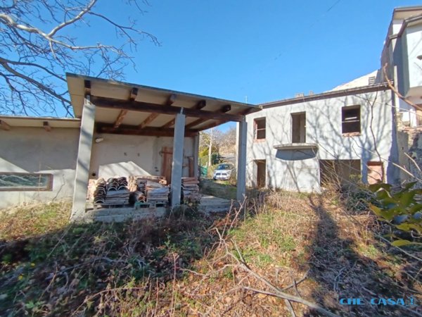 casa semindipendente in vendita a Gemmano