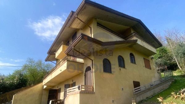 appartamento in vendita a Gemmano