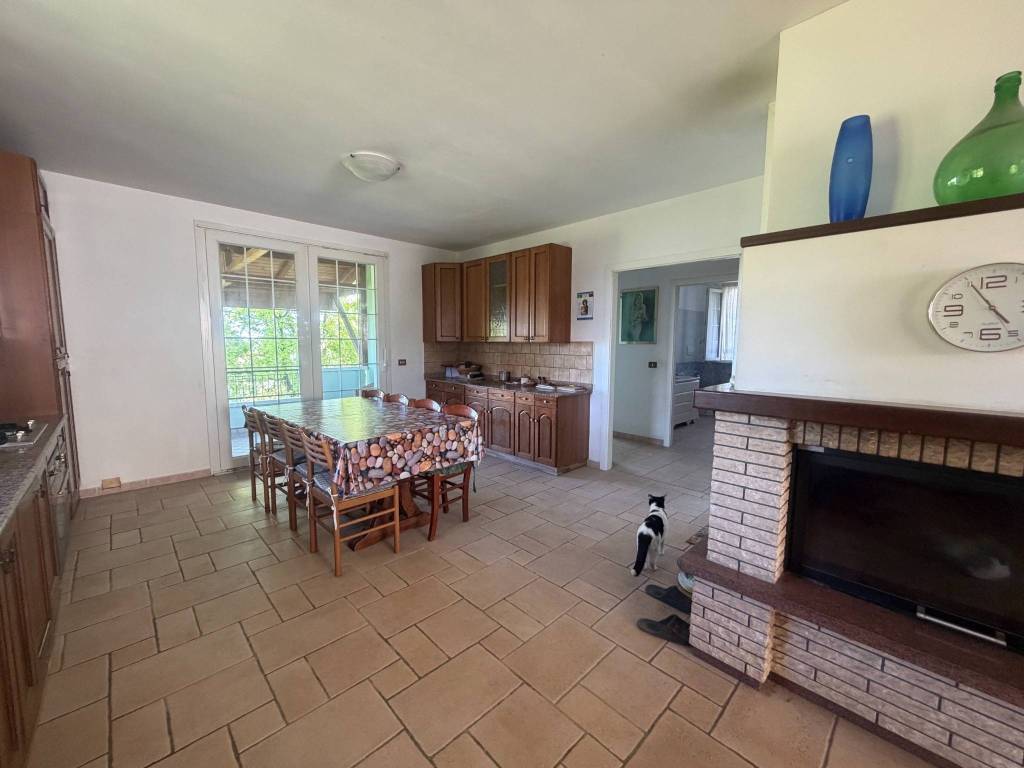 casa indipendente in vendita a Gemmano in zona Villa.