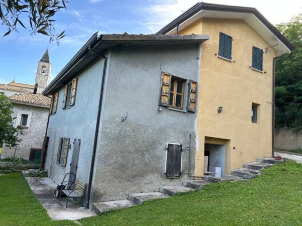 appartamento in vendita a Gemmano in zona Marazzano