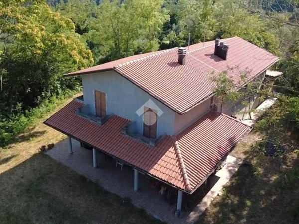 casa indipendente in vendita a Gemmano in zona Villa.