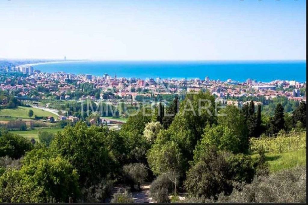 casa indipendente in vendita a Misano Adriatico in zona Misano Monte