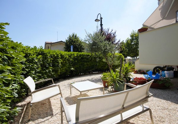 casa indipendente in vendita a Misano Adriatico in zona Misano Monte