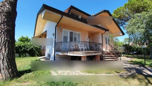 casa indipendente in vendita a Misano Adriatico