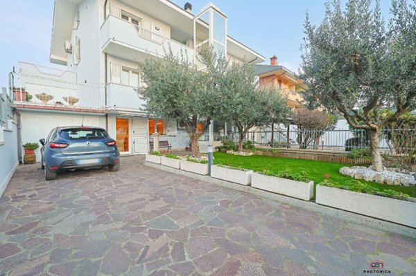 appartamento in vendita a Misano Adriatico in zona Misano Monte