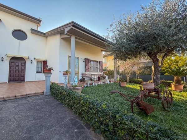 casa indipendente in vendita a Misano Adriatico in zona Belvedere