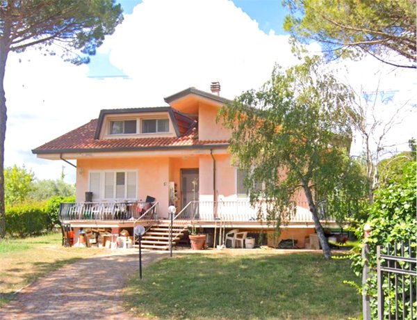 casa indipendente in vendita a Misano Adriatico
