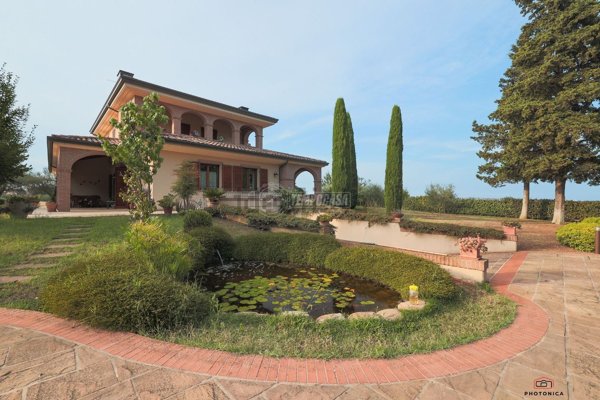 casa indipendente in vendita a Misano Adriatico in zona Misano Monte