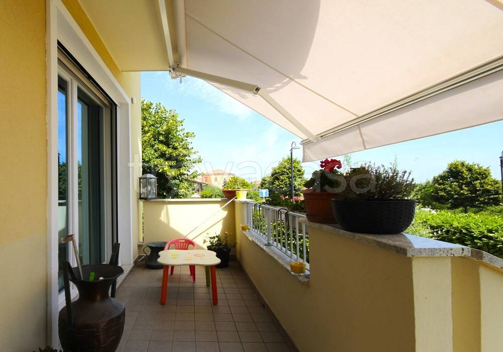 casa indipendente in vendita a Misano Adriatico in zona Misano Monte