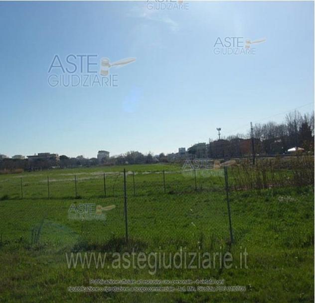 terreno edificabile in vendita a Misano Adriatico