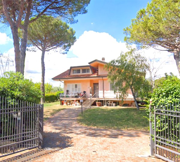 casa indipendente in vendita a Misano Adriatico