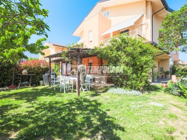 appartamento in vendita a Misano Adriatico in zona Cella