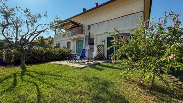 appartamento in vendita a Misano Adriatico in zona Scacciano