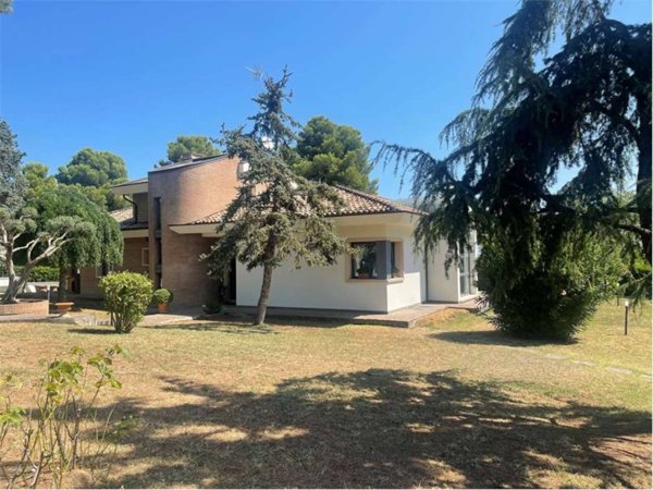 casa indipendente in vendita a Misano Adriatico