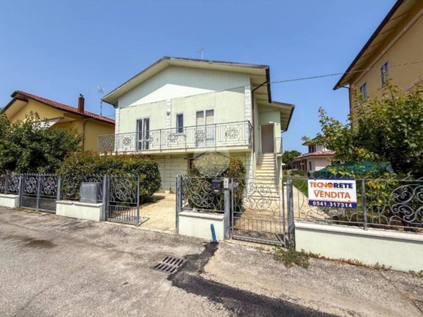 casa indipendente in vendita a Misano Adriatico in zona Villaggio Argentina