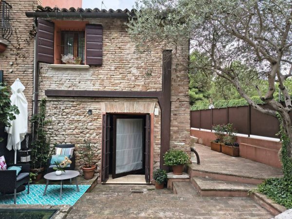 casa indipendente in vendita a Misano Adriatico in zona Scacciano