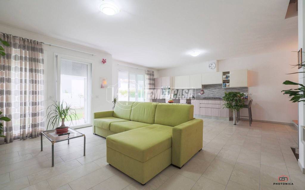 casa indipendente in vendita a Misano Adriatico in zona Belvedere