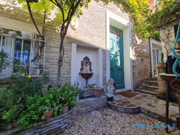 casa semindipendente in vendita a Misano Adriatico in zona Scacciano