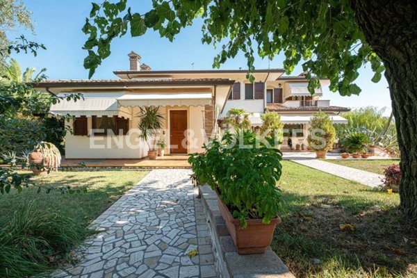 casa indipendente in vendita a Misano Adriatico in zona Misano Monte