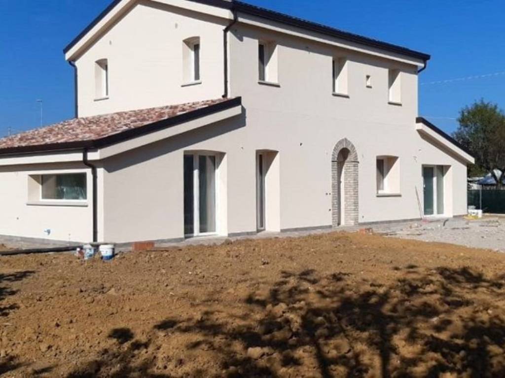casa indipendente in vendita a Misano Adriatico in zona Cella