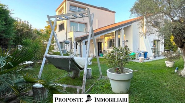 casa indipendente in vendita a Misano Adriatico