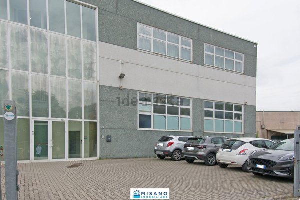 capannone in vendita a Misano Adriatico