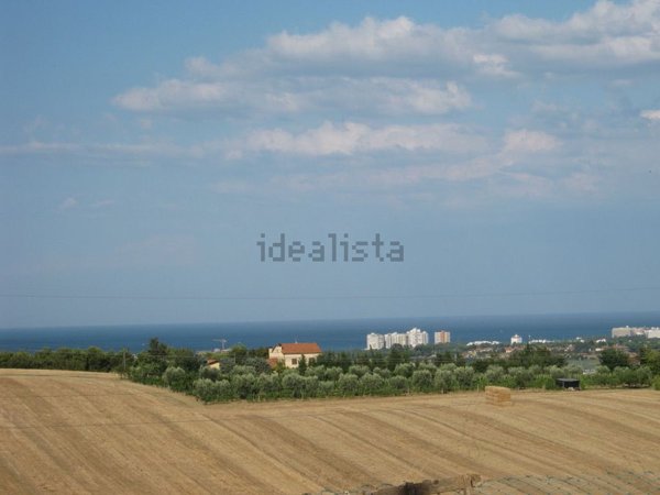 ufficio in vendita a Misano Adriatico in zona Misano Monte