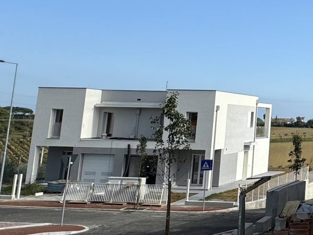 appartamento in vendita a Misano Adriatico in zona Misano Monte