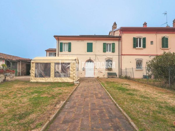 casa indipendente in vendita a Misano Adriatico in zona Villaggio Argentina