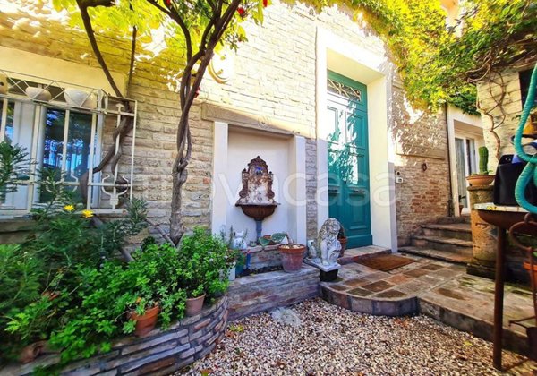 casa indipendente in vendita a Misano Adriatico in zona Scacciano