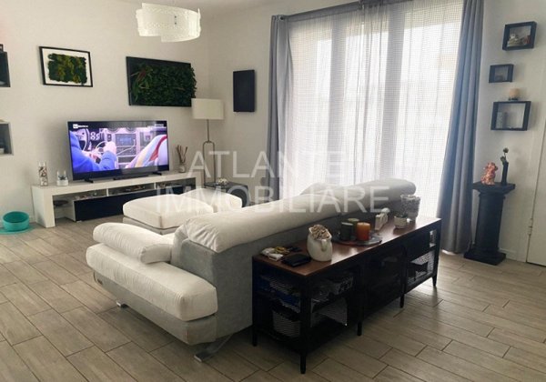 casa indipendente in vendita a Misano Adriatico in zona Santa Monica