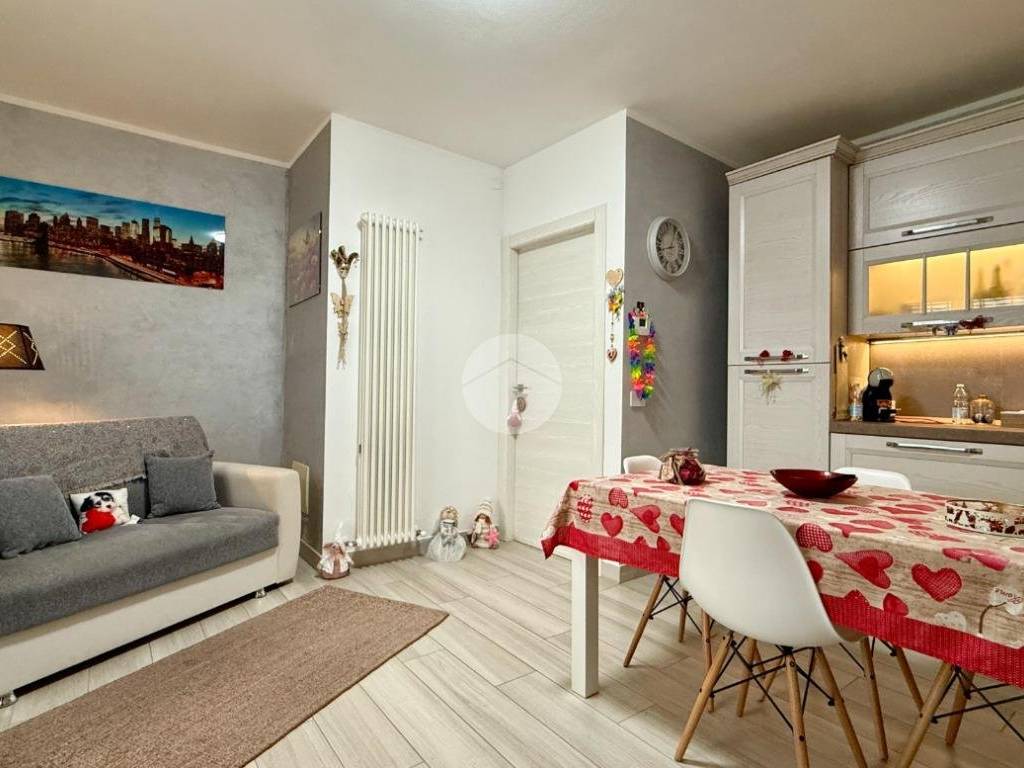 appartamento in vendita a Misano Adriatico in zona Misano Monte