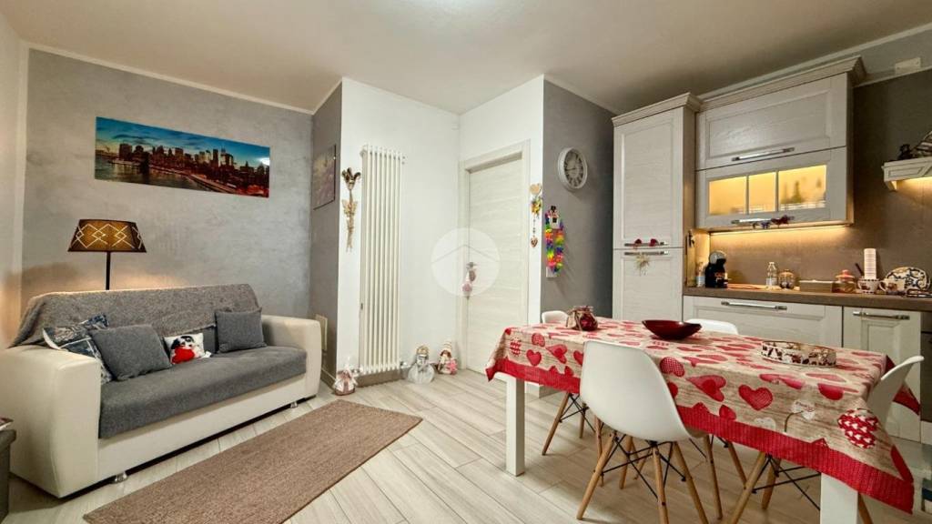 appartamento in vendita a Misano Adriatico in zona Misano Monte