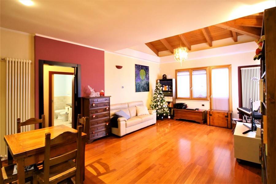 casa indipendente in vendita a Misano Adriatico in zona Cella