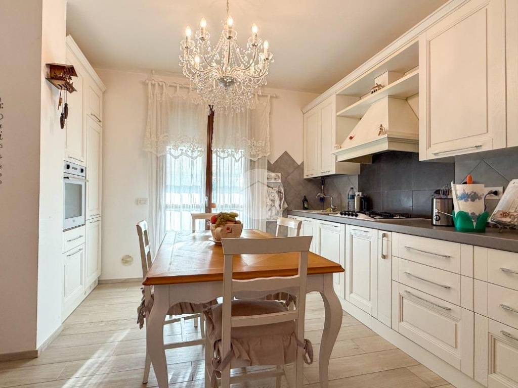 appartamento in vendita a Misano Adriatico in zona Cella