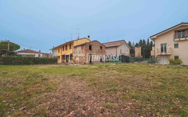 casa indipendente in vendita a Misano Adriatico in zona Misano Monte
