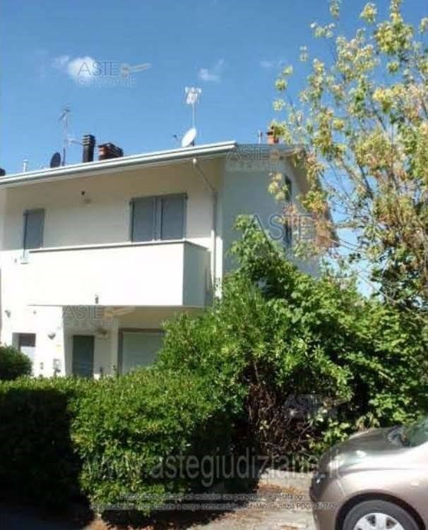 casa indipendente in vendita a Misano Adriatico in zona Scacciano