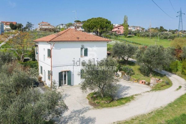 casa indipendente in vendita a Misano Adriatico in zona Misano Monte