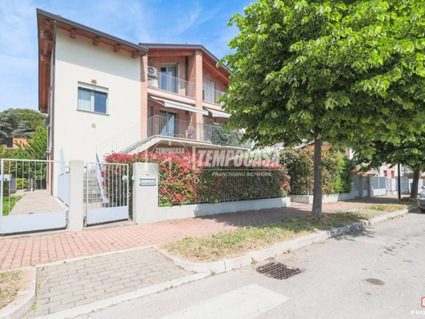 casa indipendente in vendita a Misano Adriatico in zona Santa Monica