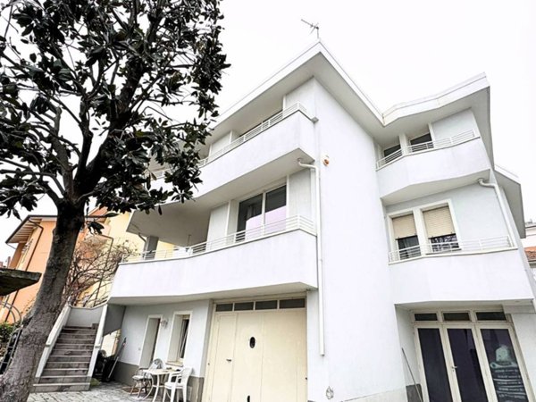 casa indipendente in vendita a Misano Adriatico