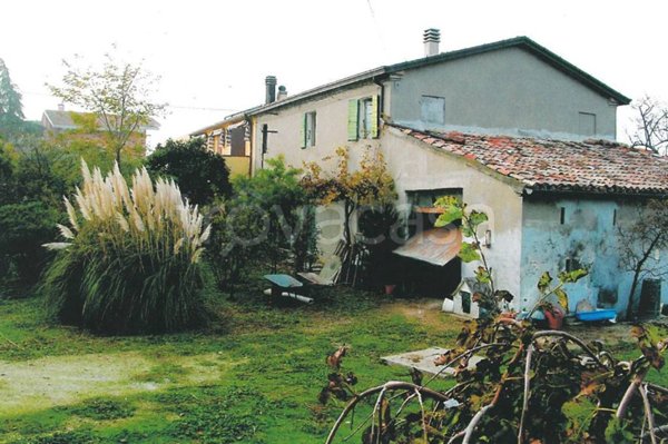 casa indipendente in vendita a Misano Adriatico in zona Cella