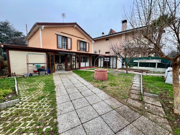 casa indipendente in vendita a Misano Adriatico in zona Belvedere