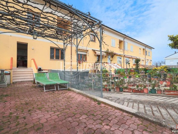 casa indipendente in vendita a Misano Adriatico in zona Misano Monte